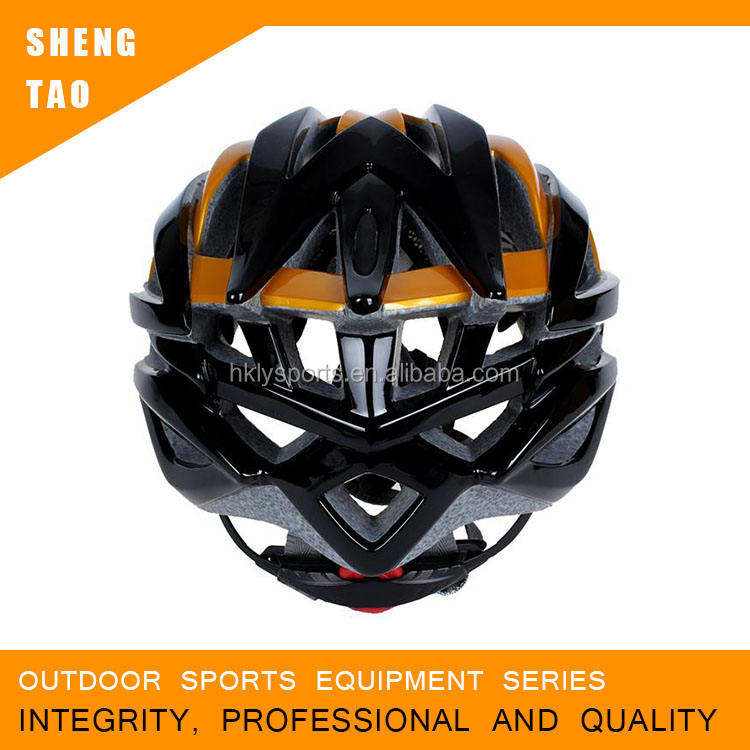 2016 Latest Design Bicycle Helmet with CE