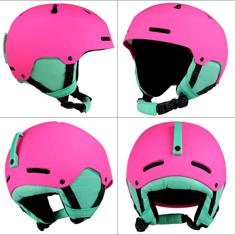 green ski helmet