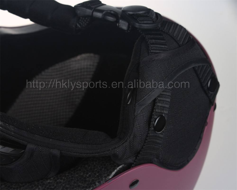Ski Helmet for Men/women/kid with Different Colors/Jiangmen Shengtao