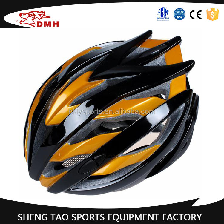 2016 Latest Design Bicycle Helmet with CE