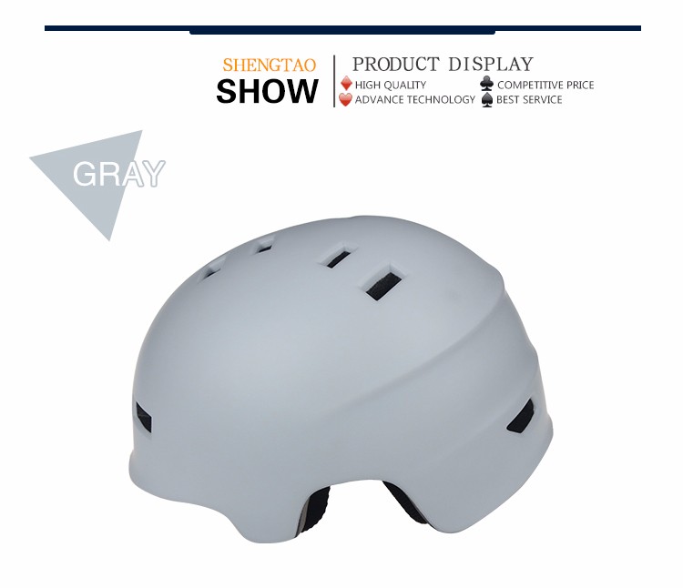 women's skating helmet