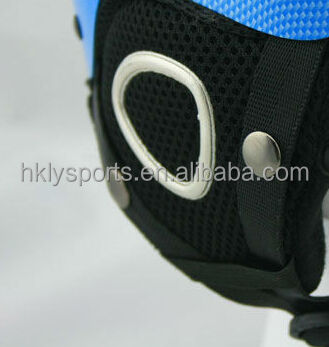 Snow Helmet in Strong ABS Good for Protection