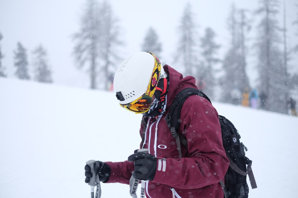 ski helmet
